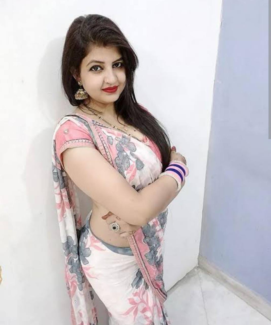 Mumbai Escorts and Call Girls in Mumbai rate Rs4500 cash on delevery photo pic
